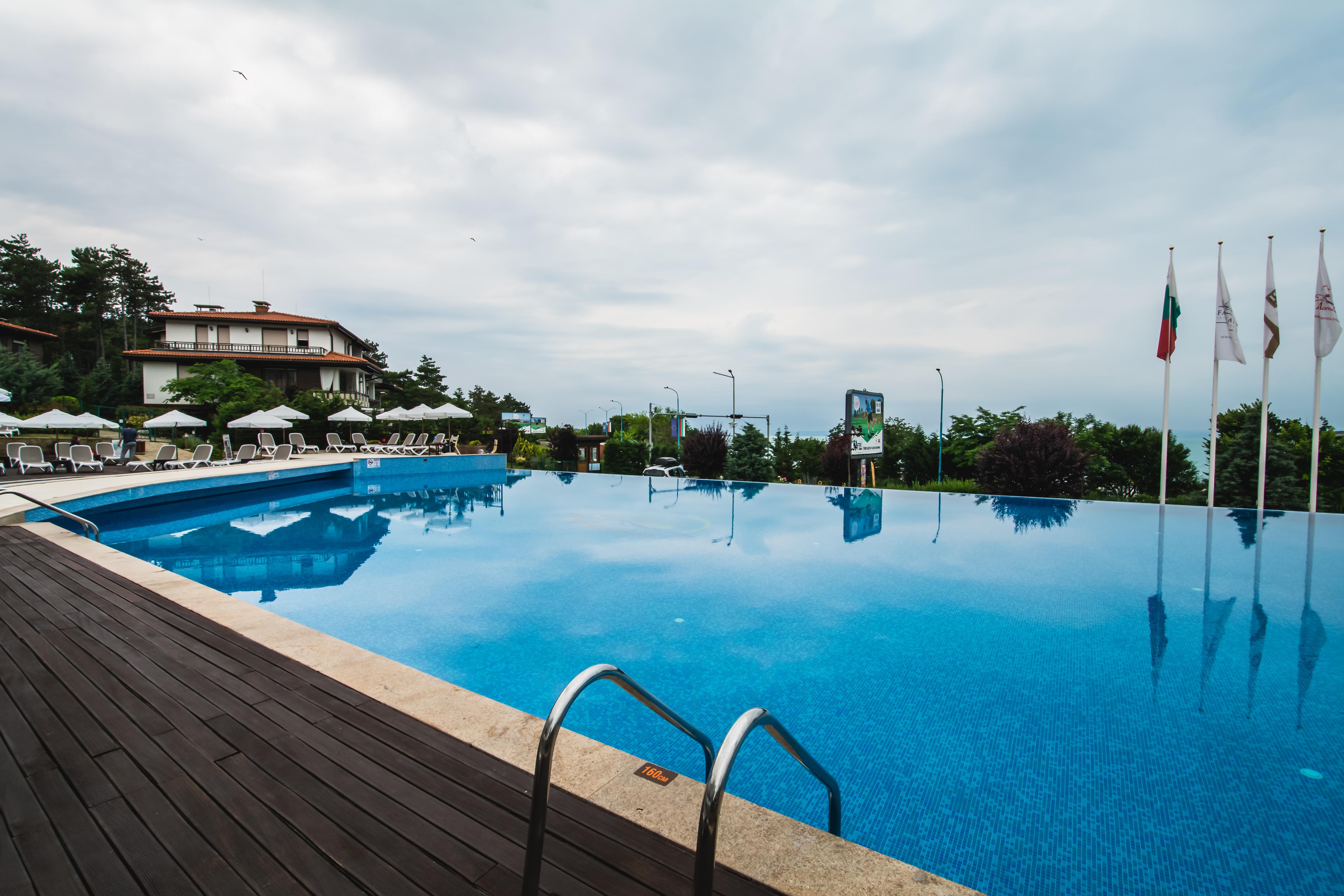 Santa Marina Holiday Village Sozopol Bagian luar foto